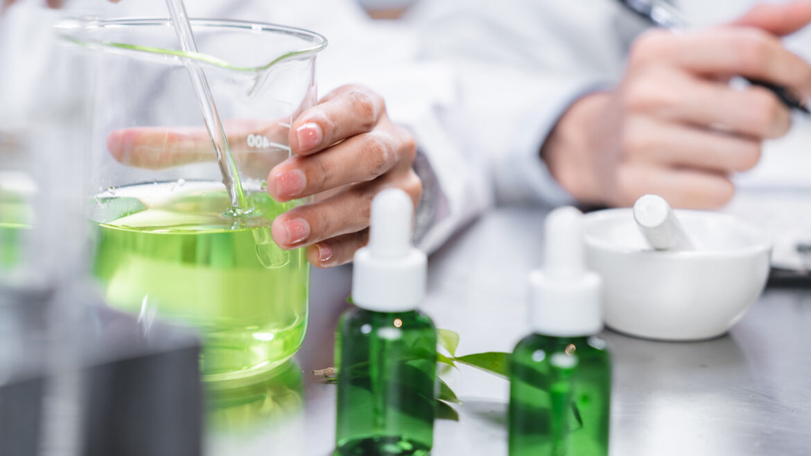 Guía de Buenas Prácticas de Fabricación de Cosméticos. ISO 22716